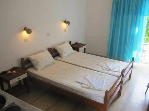 Anetta Apartments