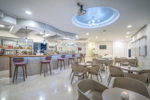 Golden Sun Hotel