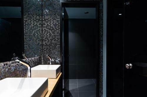 Messinian Icon Hotel & Suites