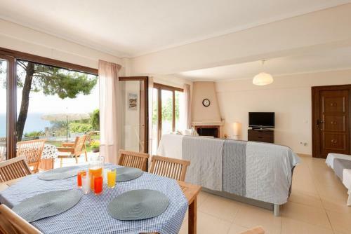 Beachfront Villa Posidi