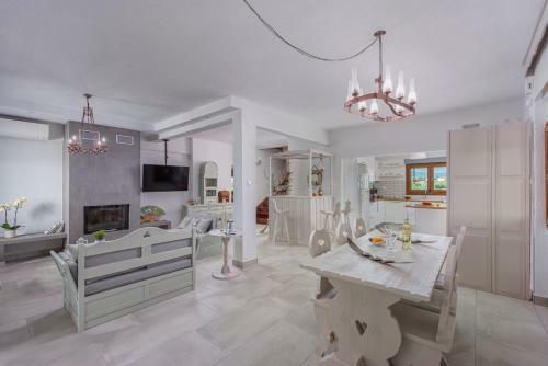Windmill Villa