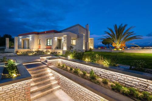 Aura Hill Villa