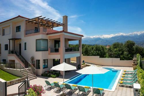 Villa Katerina & Margarita With Heated Pool