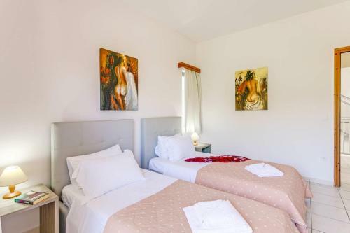 Villa Katerina & Margarita With Heated Pool