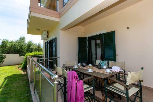 Villa Katerina & Margarita With Heated Pool