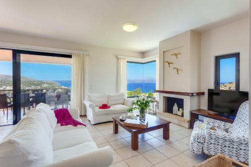 Villa Katerina & Margarita With Heated Pool
