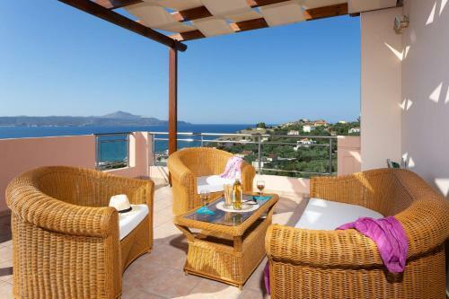 Villa Katerina & Margarita With Heated Pool