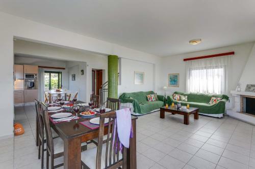 Villa Katerina & Margarita With Heated Pool