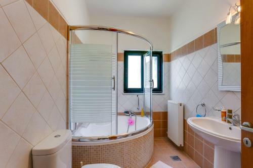 Villa Katerina & Margarita With Heated Pool