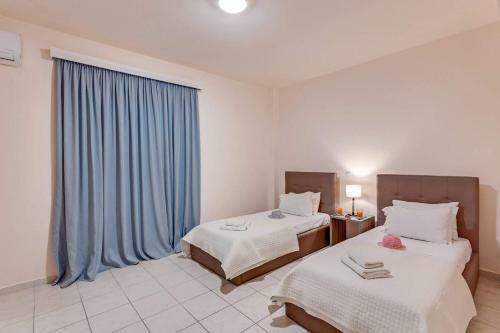 Villa Katerina & Margarita With Heated Pool