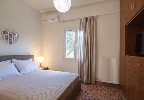 Kamisiana Villa Sleeps 7 With Pool And Air Con