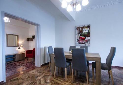 Kamisiana Villa Sleeps 7 With Pool And Air Con