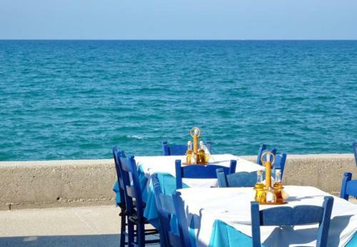 Kamisiana Villa Sleeps 7 With Pool And Air Con