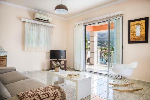 Karavados Villa Sleeps 6 Pool Air Con Wifi