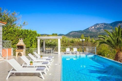 Karavados Villa Sleeps 6 Pool Air Con Wifi