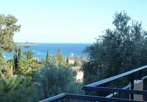 Villa In Kato Kateleios Sleeps 7 With Pool And Air Con