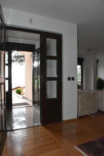 Bache Apartments