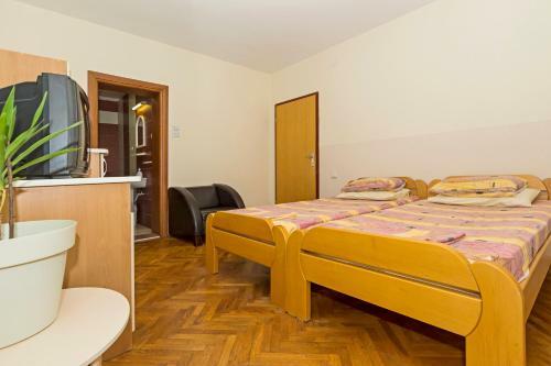 Hostal Bitrak Guest House