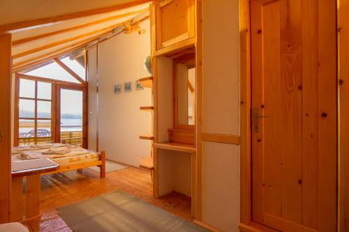 Hostal Robinson Sunset Guest House