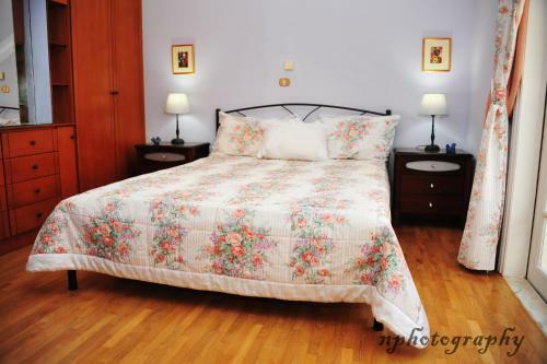 Alexandra's Art Apartment