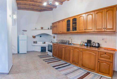 Luxury Maisonette Danai