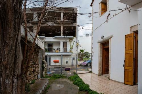 Luxury Maisonette Danai