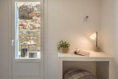 Eneos Kythnos Beach Villas-executive And Premium Villas