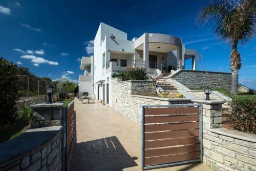 Iris Holiday House