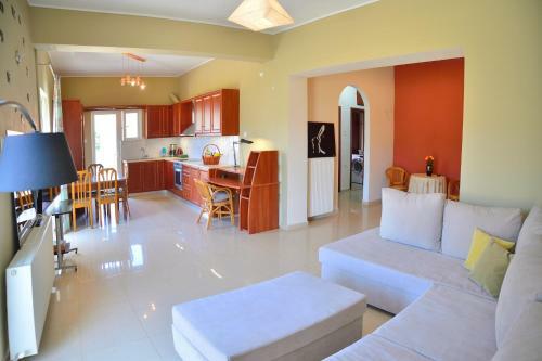 Mpoulakis Apartment 98