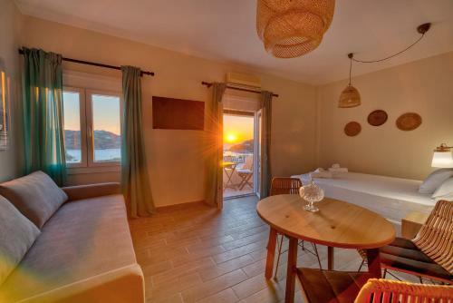 Hostal Guesthouse Eri