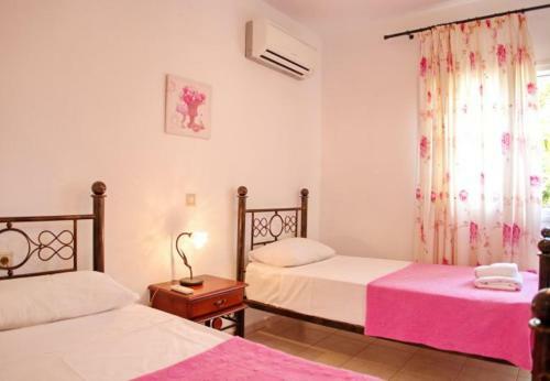Kleismata Villa Sleeps 7 With Pool And Air Con