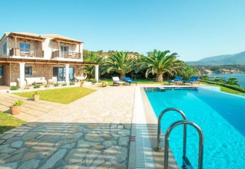 Villa In Kleismata Sleeps 7 With Pool And Air Con