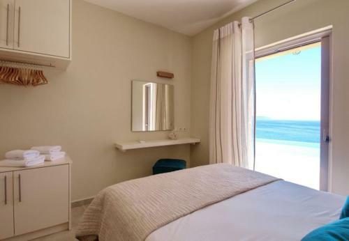 Villa In Kleismata Sleeps 7 Includes Swimming Pool And Air Con