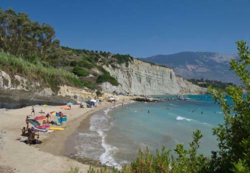 Villa In Kleismata Sleeps 7 Includes Swimming Pool And Air Con