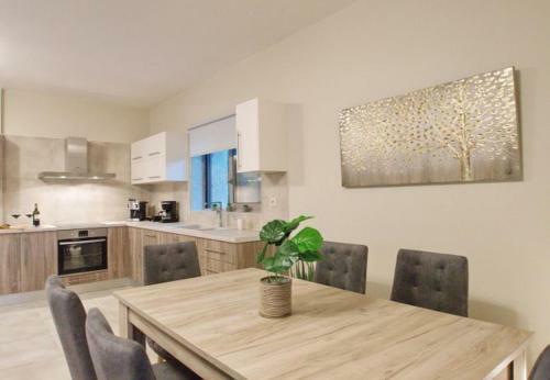 Villa In Kleismata Sleeps 7 Includes Swimming Pool And Air Con