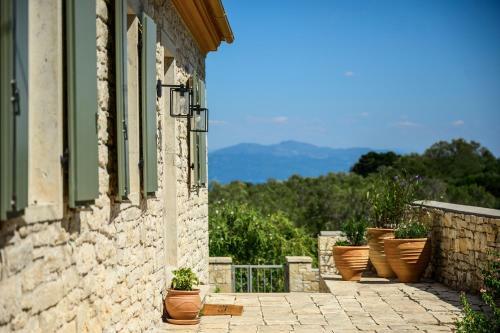 Serenity Villa