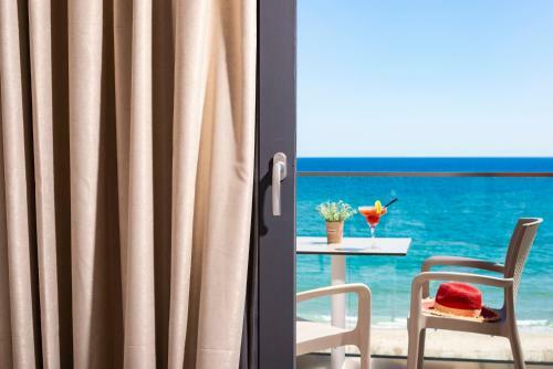 Hotel Acron Suites