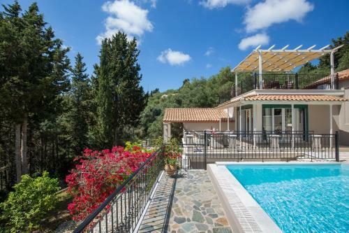 Angouletta Villa