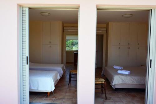 Villa Pink House With Panoramic View To Porto Rafti