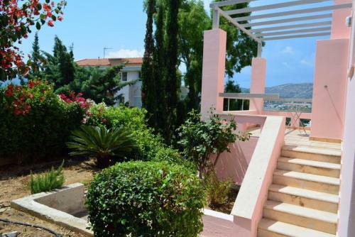 Villa Pink House With Panoramic View To Porto Rafti
