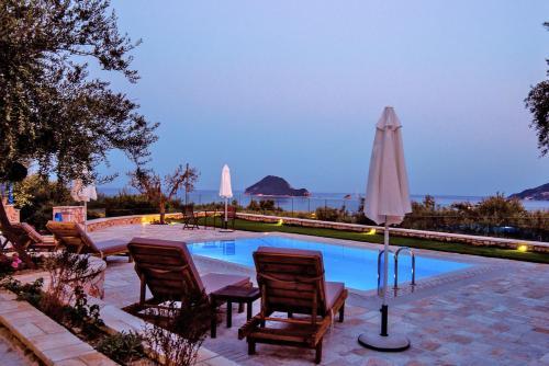 Aghios Sostis Villa Sleeps 6 With Pool Air Con And Wifi