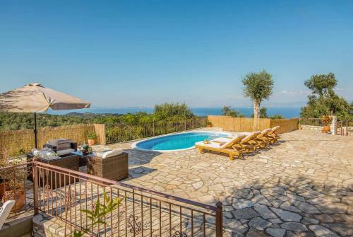 Villa Isavros