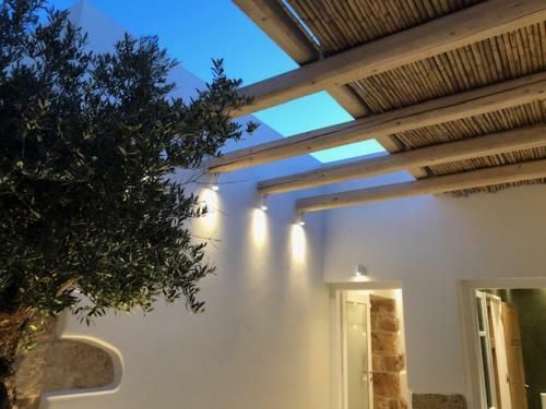 Kostis Parthenis Residence