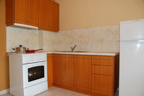 Elysee Apartments