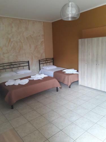 Elysee Apartments