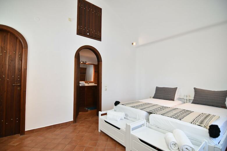 Cycladic Apartment
