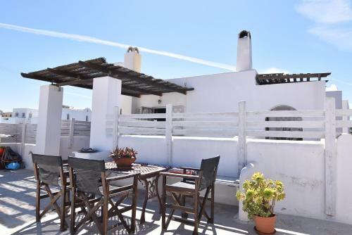 Cycladic Apartment