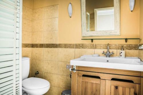Kato Kateleios Villa Sleeps 6 Pool Air Con Wifi