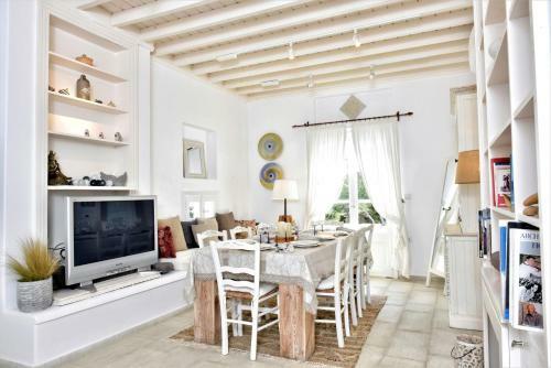 Fully Flexible Policy!! Manu Quality Brand Villa Mykonos