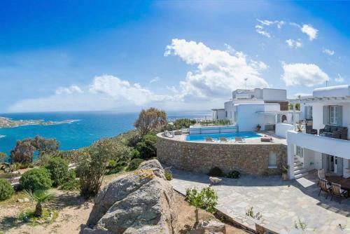 Mykonos Psarrou Villas For 18 People